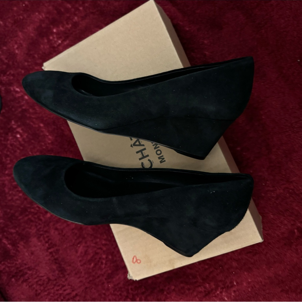 Genuine leather brand new black suede  leatherwedge shoes